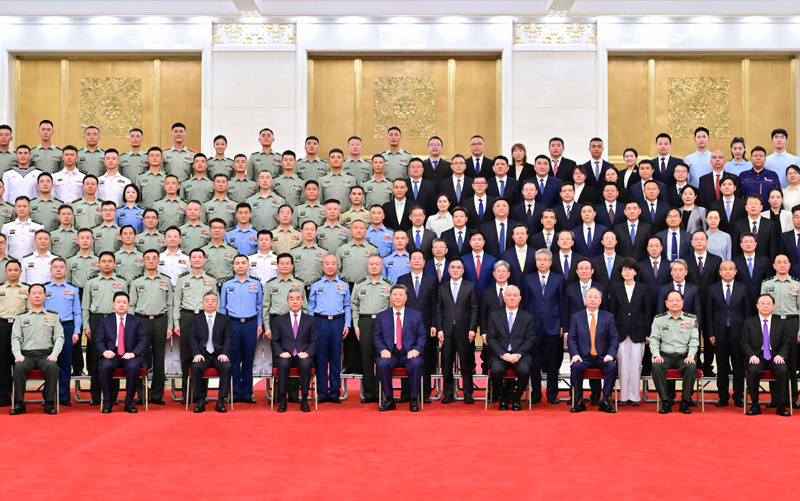 中国人民抗日战争暨世界反法西斯战争胜利80周年纪念活动总结会议在京举行 席大大亲切接见纪念活动筹办工作各方面代表